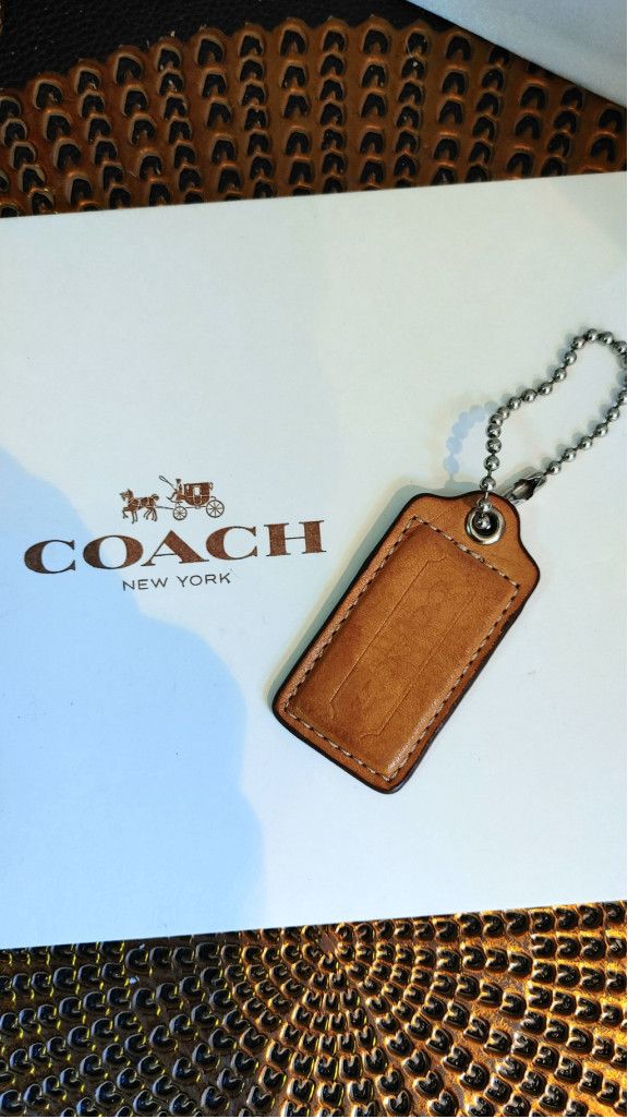 Coach Coach Hang Tag Large Size ONE SIZE - 1 Thumbnail