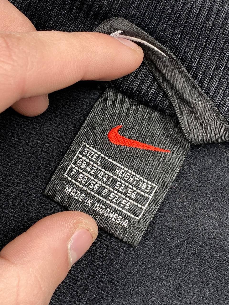 Nike Vintage Nike Track Jacket Full Zip 90s Big Logo Size US L / EU 52-54 / 3 - 15 Thumbnail