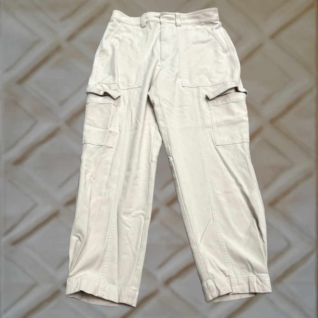 Banana Republic Banana Republic Cargo Tapered Utility Pants Womens 8 Beige High Rise Casual Size 30" / US 8 / IT 44 - 1 Thumbnail