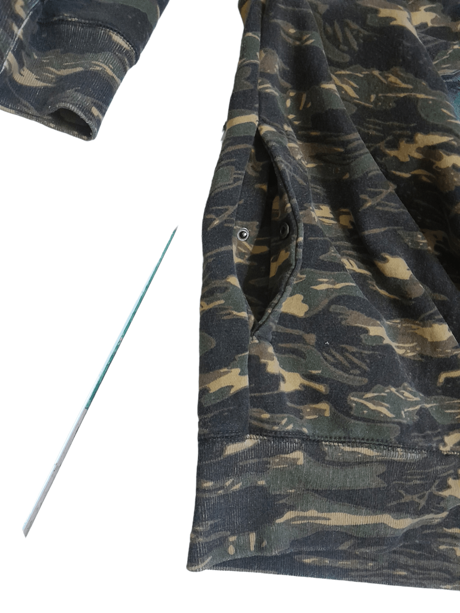 Ecko Unltd. ECKO UNLTD Sweaters Tiger Stripe (S252) Size US XL / EU 56 / 4 - 7 Thumbnail