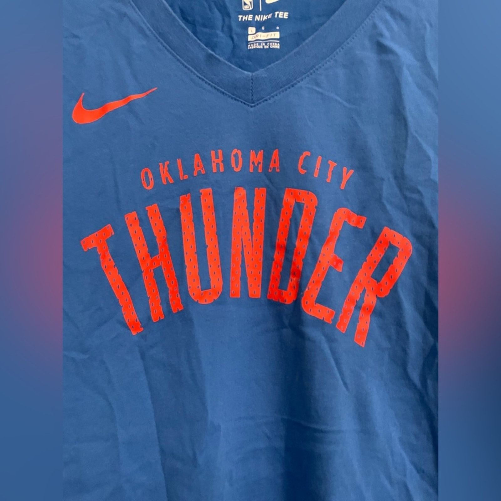 Nike Nike Women Oklahoma City Thunder Short V-Neck Tee Large Size L / US 10 / IT 46 - 3 Thumbnail