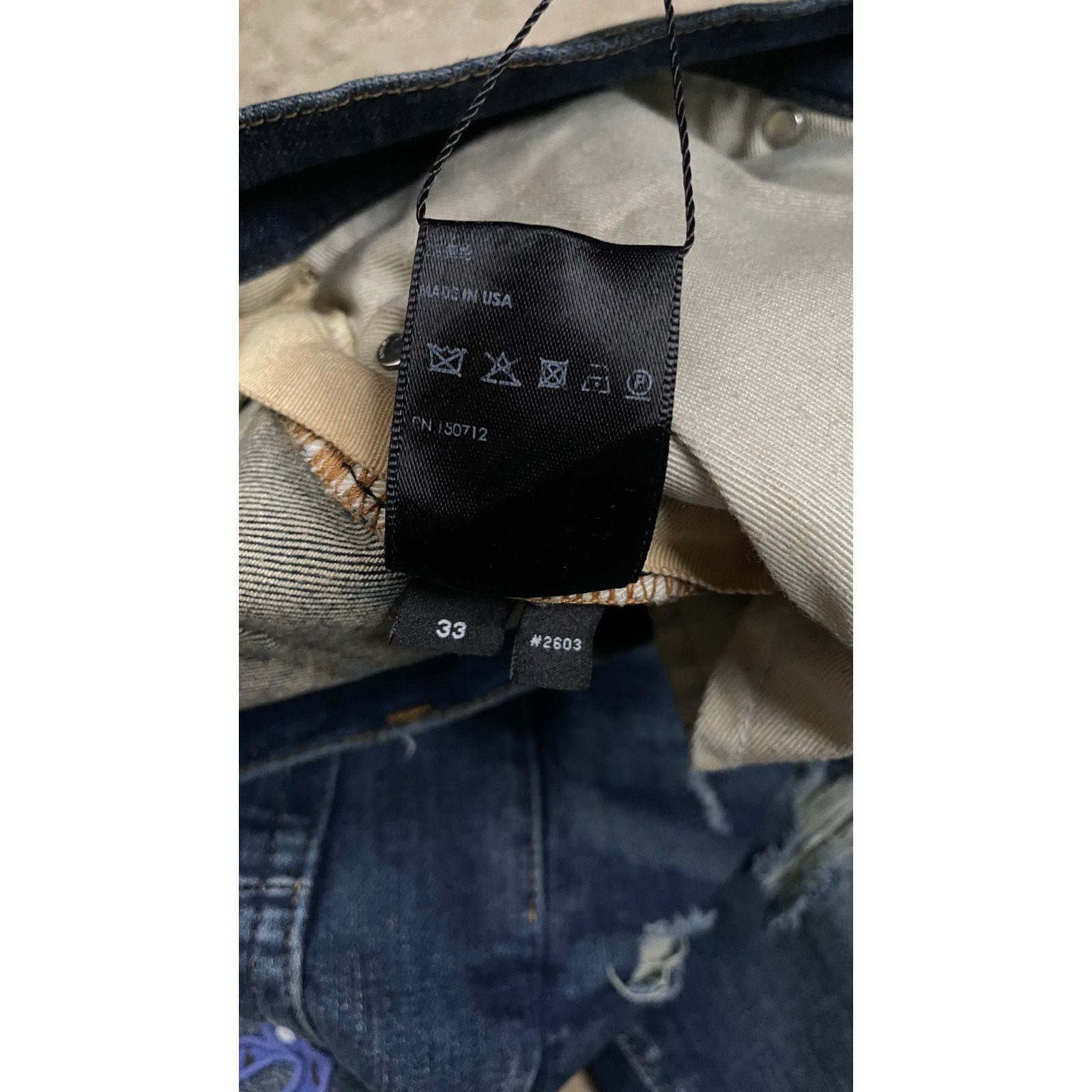 Amiri Amiri Jeans Dark Wash Navy Old English Used 33 Size US 32 / EU 48 - 4 Thumbnail