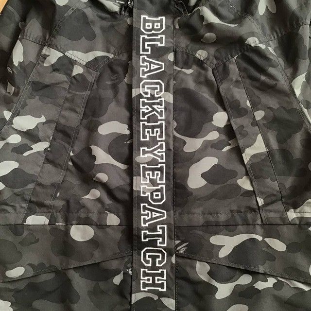 Bape Black Eye Patch × BAPE CAMO Hoodie Snowboard Jacket APE Size US L / EU 52-54 / 3 - 2 Thumbnail