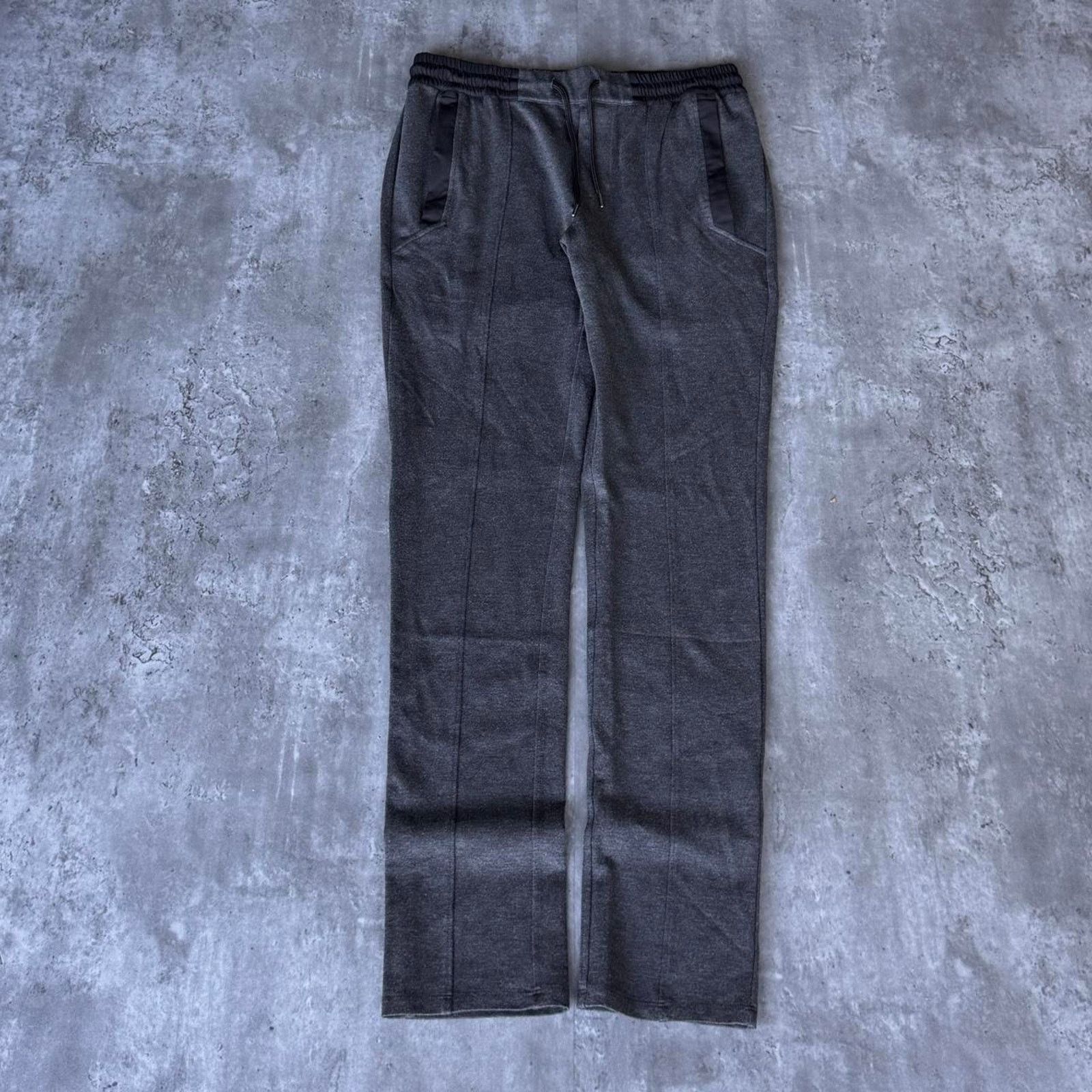 Designer × Saks Fifth Avenue Vintage Y2K Saks Fifth Avenue Grey Essential Sweatpants Size US 31 - 1 Thumbnail