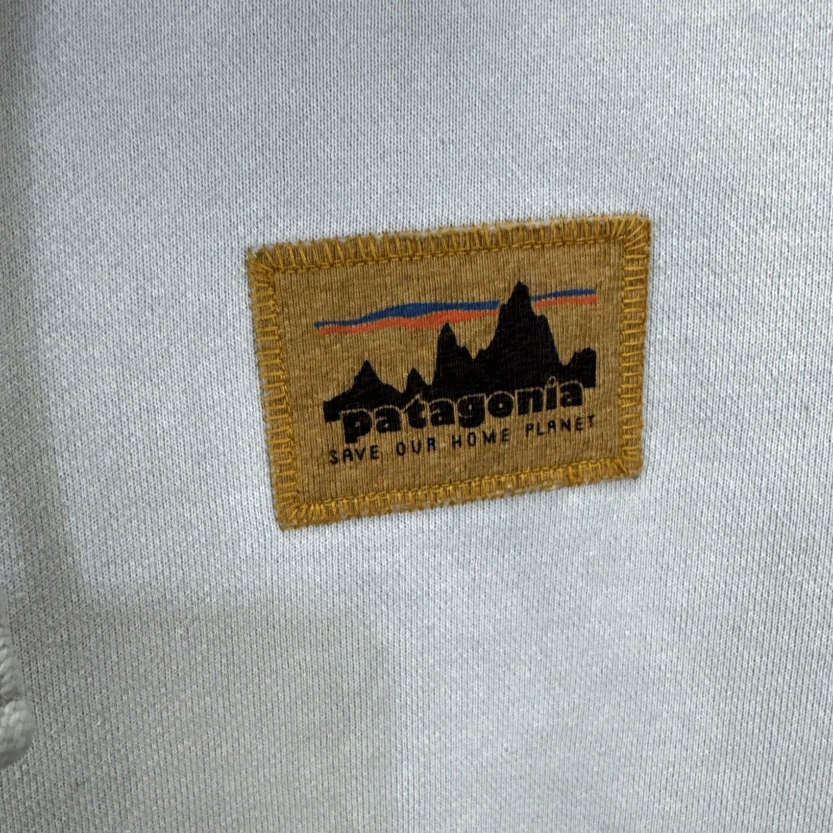 Patagonia Patagonia Hoodie Mens Medium Womens Large Skyline Uprisal Logo Pocket Hooded Fleece Sweatshirt White Size M / US 6-8 / IT 42-44 - 7 Thumbnail