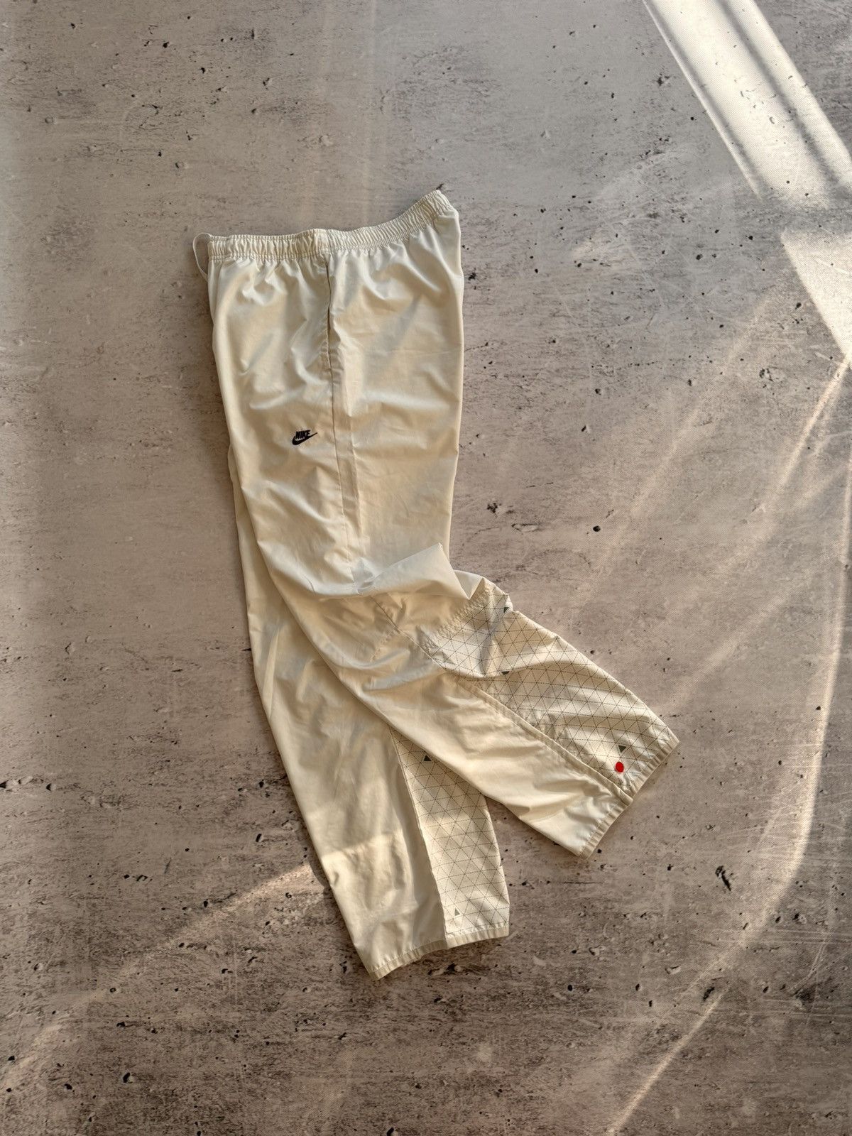 Nike × Vintage NIKE TN VINTAGE BASIC LOGO OVERSIZE BAGGY PANTS Size US 32 / EU 48 - 1 Thumbnail