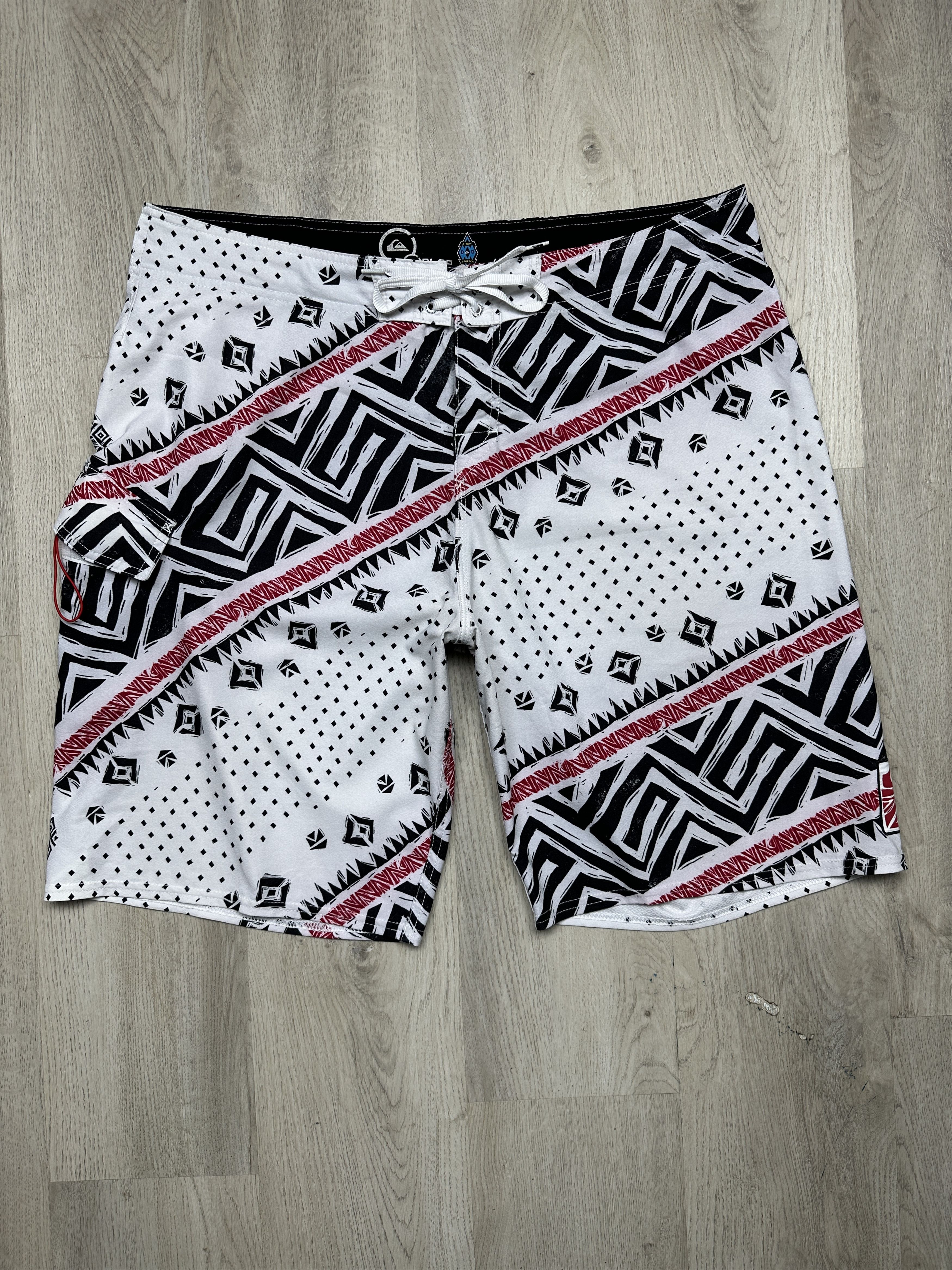 Quiksilver Quicksilver Vintage Mens Nylon Swimming Shorts Surf style Size US 40 / EU 56 - 1 Thumbnail