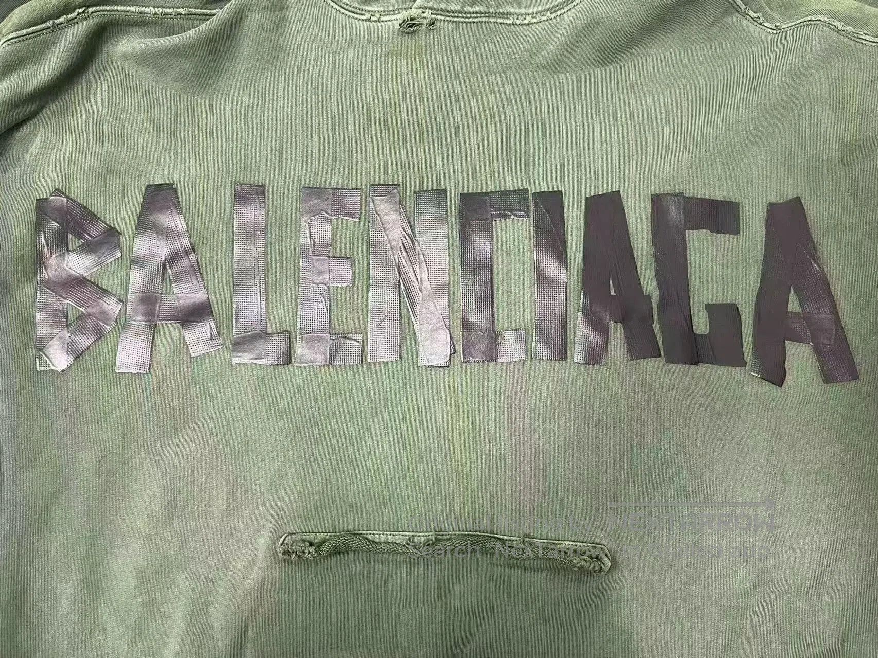 Balenciaga balenciaga logo print hooded sweatshirt for men. Size US S / EU 44-46 / 1 - 3 Thumbnail