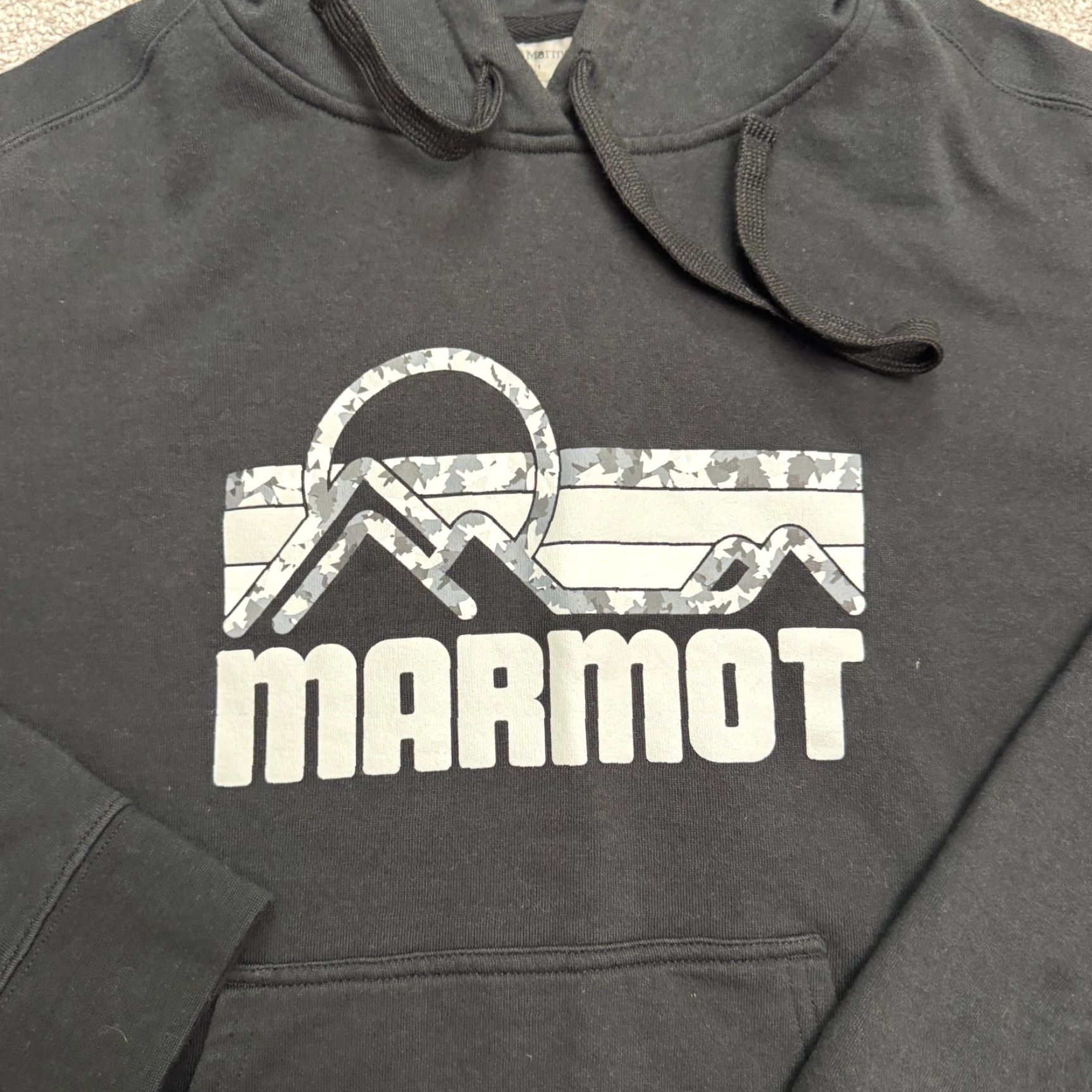 Marmot Marmot Pullover Graphic Hoodie Sweatshirt Women Large Black Camo Mountain Fleece Size L / US 10 / IT 46 - 3 Thumbnail