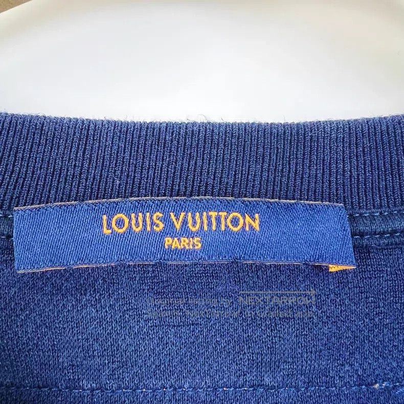 Louis Vuitton Louis Vuitton Blue beaded animal print short sleeve T-shir Size US M / EU 48-50 / 2 - 4 Thumbnail