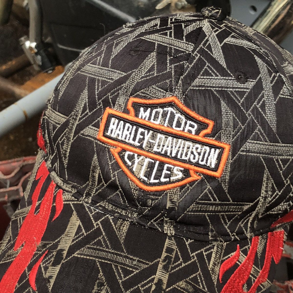 Harley Davidson 🔥RARE🔥 Vintage Harley Davidson Spell Out Flame Hat Size ONE SIZE - 5 Thumbnail