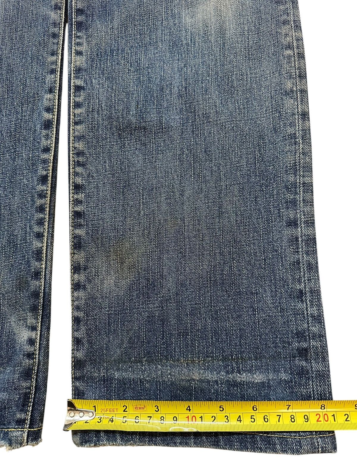 Uniqlo Vintage Japanese Uniqlo Mud Faded Wash Distress Style Jeans Size US 31 - 16 Thumbnail