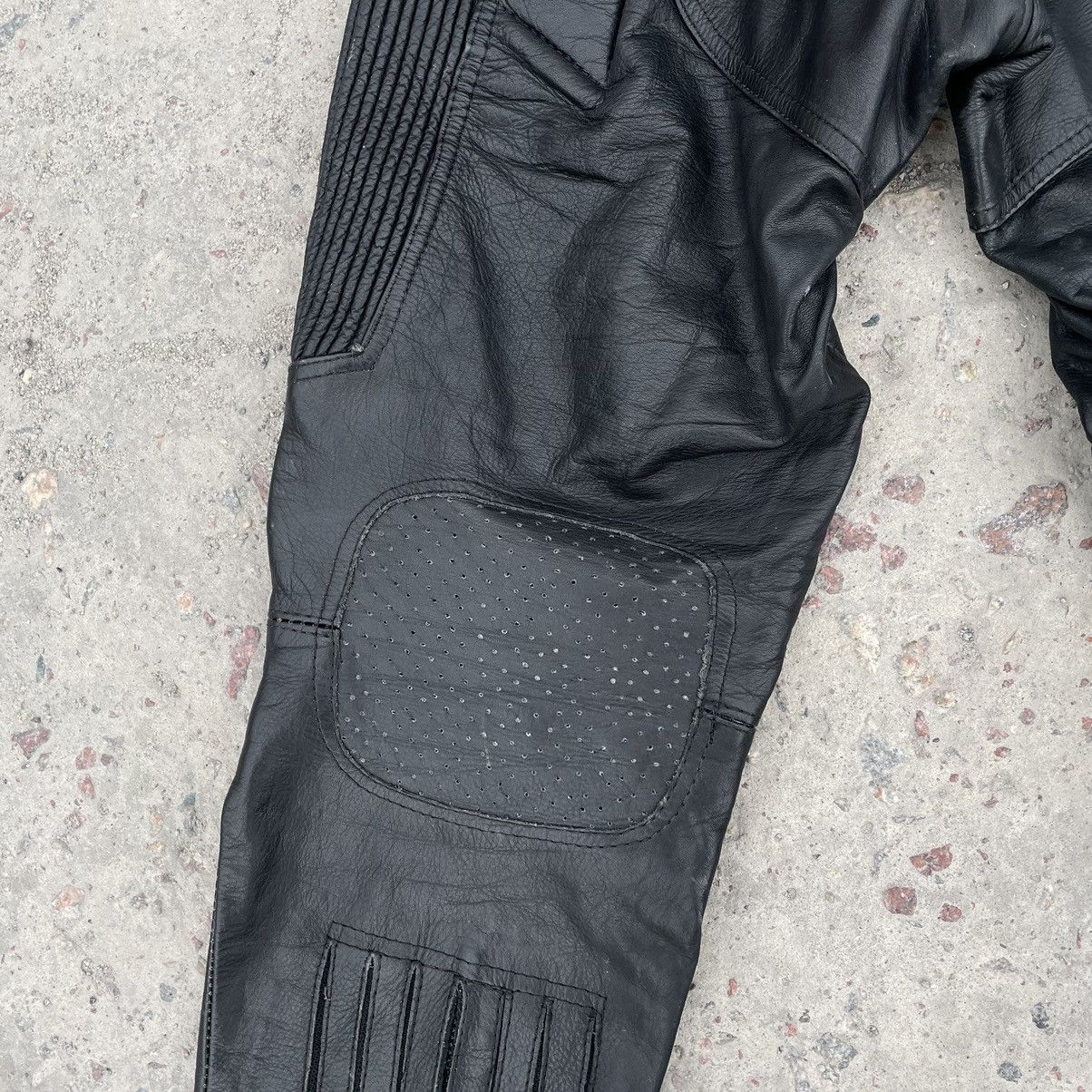 Vintage Vintage Moto Leather Pants Uvex 48 Size 90s Y2K USA Size US 30 / EU 46 - 10 Thumbnail