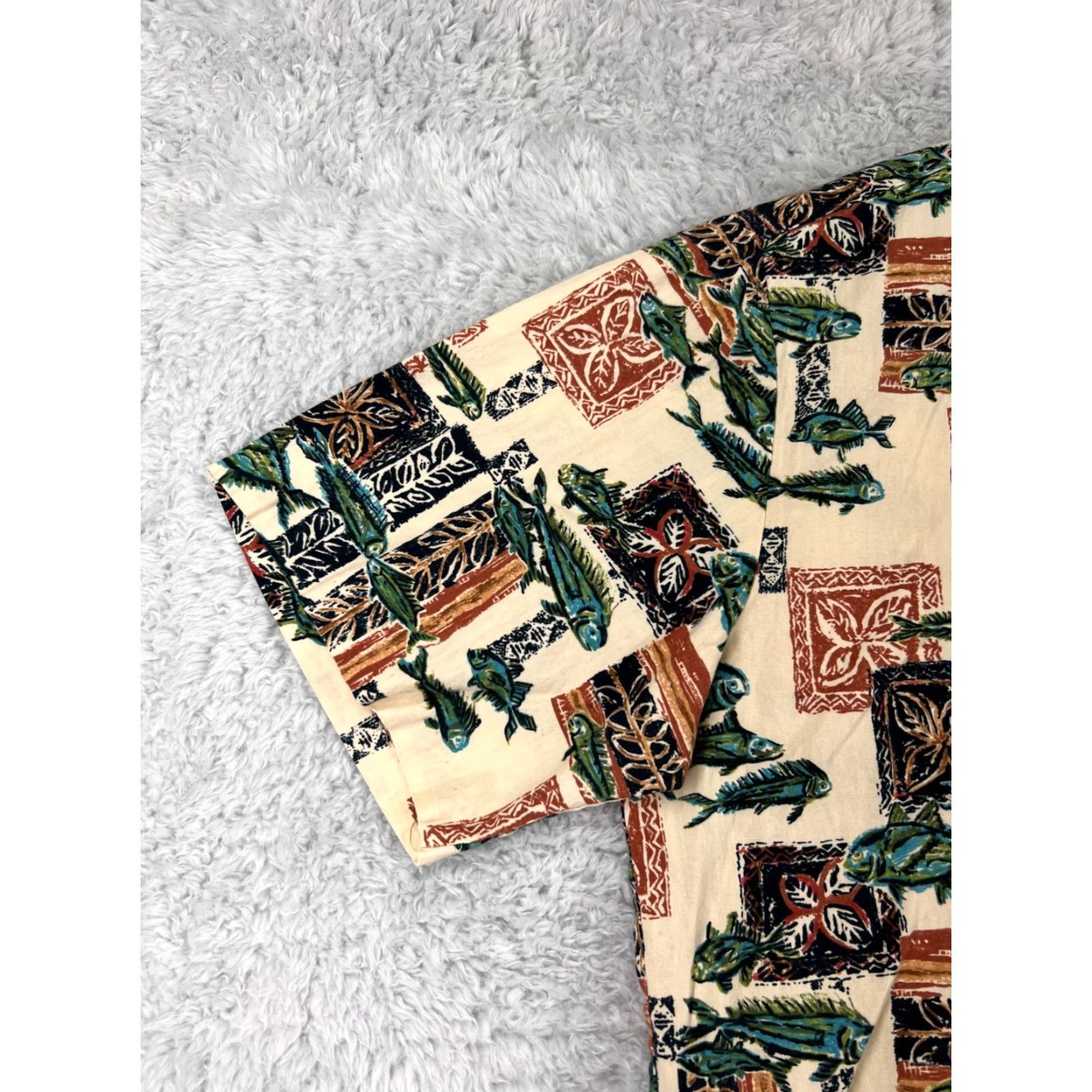 Vintage VINTAGE Royal Creations Hawaiian Shirt Mens Large Beige Sport Fish Pattern 100% Cotton Size US L / EU 52-54 / 3 - 6 Thumbnail