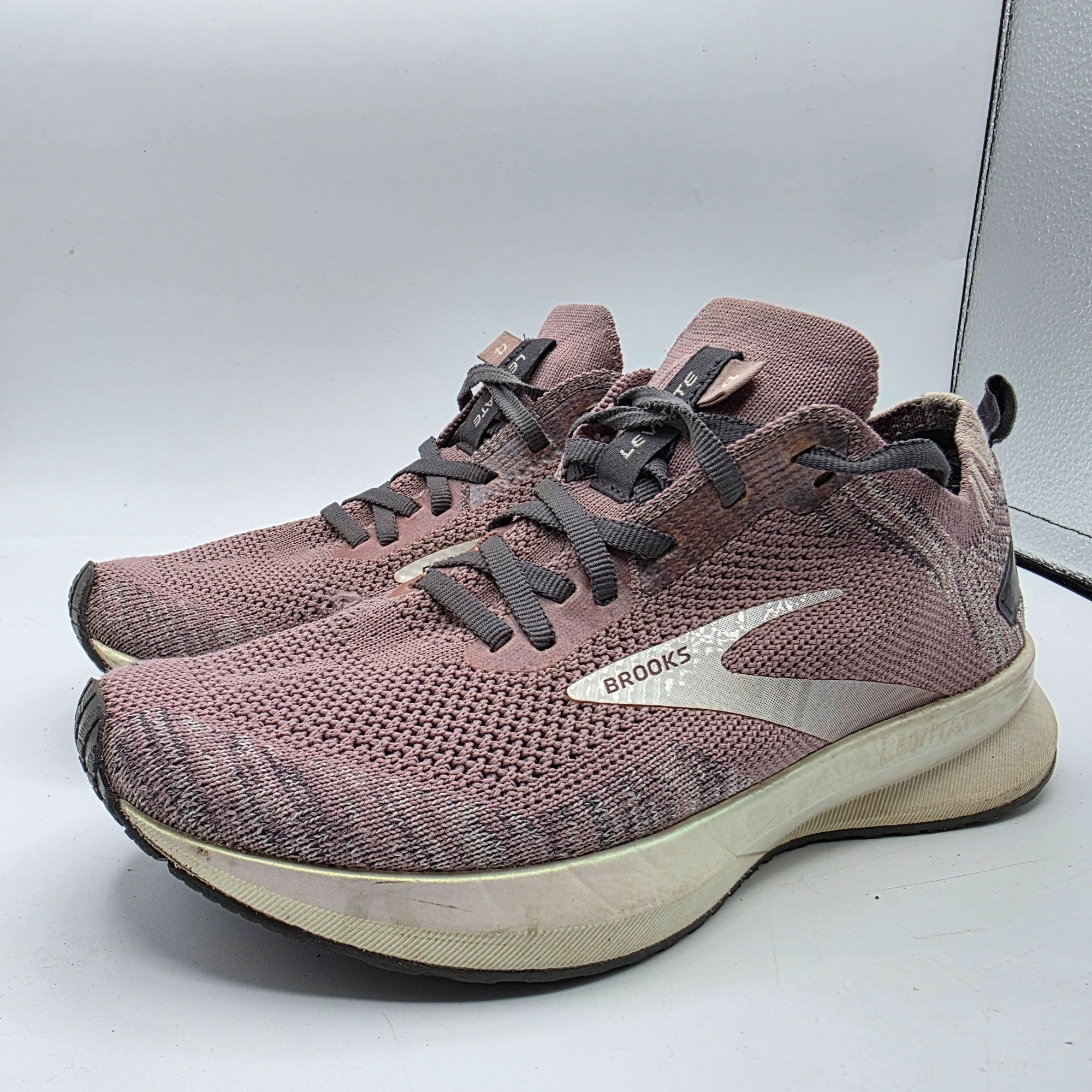 Brooks Brooks Levitate 4 Womens Size 6 Purple Running Shoes Cushion Size US 6 / IT 36 - 4 Thumbnail