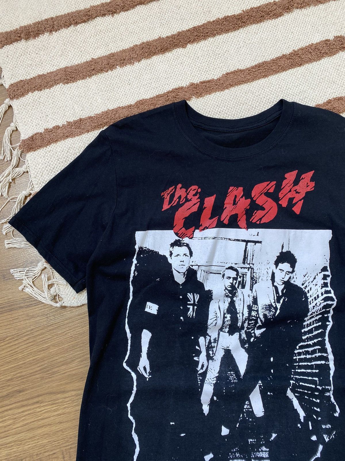Band Tees 1990s THE CLASH VINTAGE TEE Size US M / EU 48-50 / 2 - 2 Thumbnail