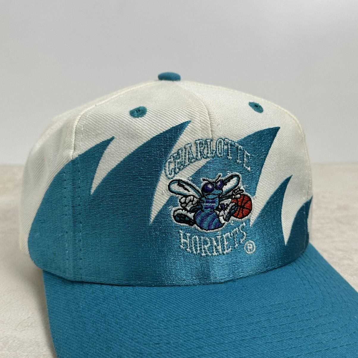Logo Athletic × NBA × Vintage Vintage 90s Shark Tooth Charlotte Hornets Gen 1 Hat Size ONE SIZE - 2 Thumbnail