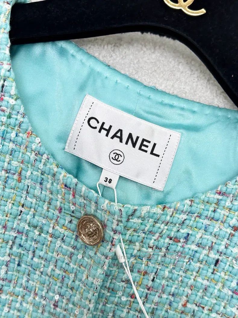 Chanel Chanel 25A Handicraft Workshop Lake Blue Colour Woven Twee Size XS / US 0-2 / IT 36-38 - 2 Thumbnail