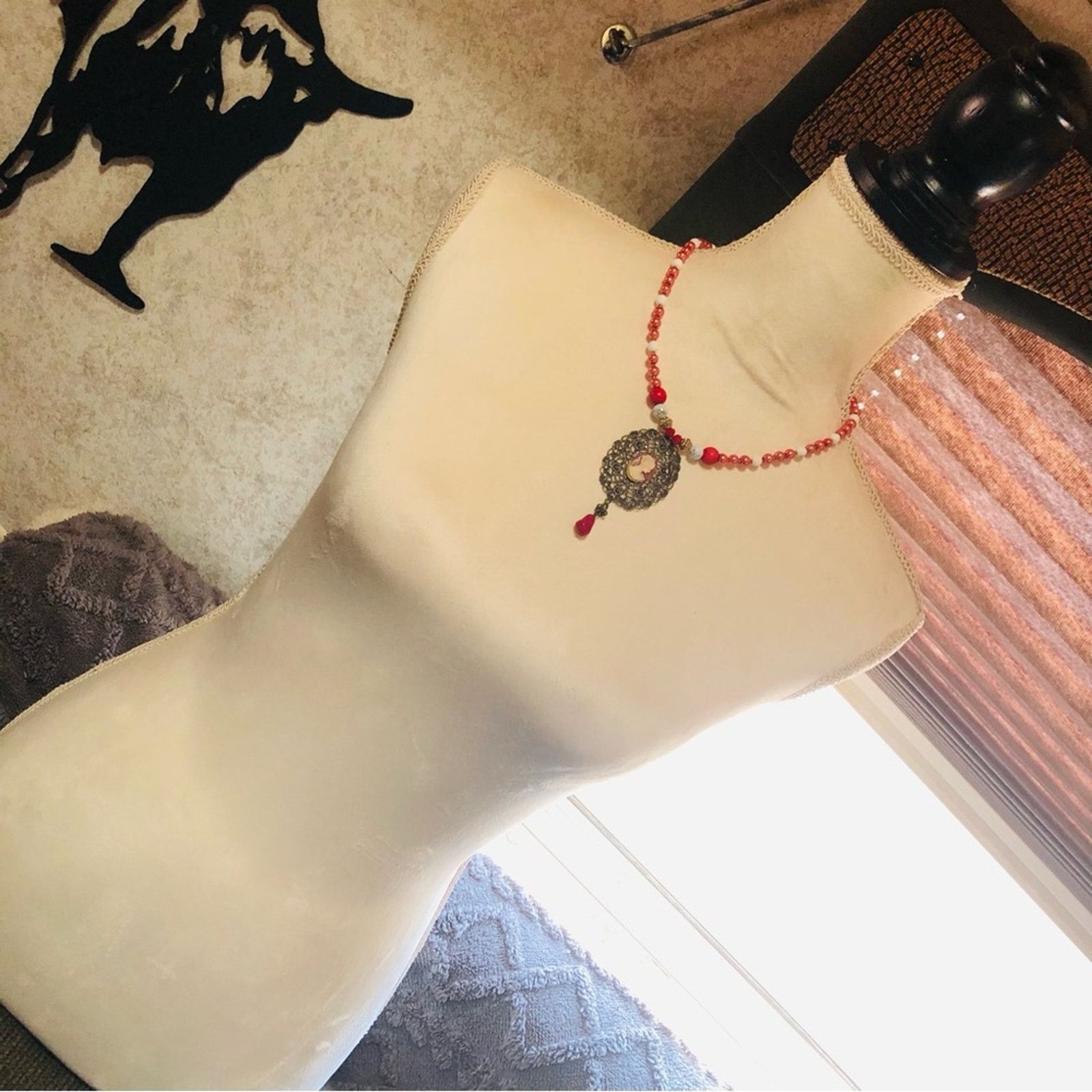 Handmade Handcrafted repurpose lady cameo Czech glass Pearl necklace Size ONE SIZE - 4 Thumbnail