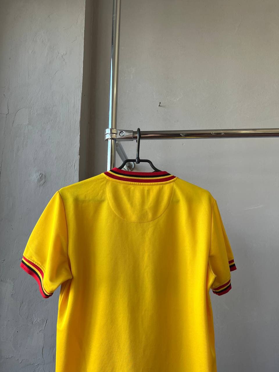 Sports Specialties 1983/84 REMAKE WATFORD COPA HOME SOCCER FOOTBALL JERSEY SZ S Size US S / EU 44-46 / 1 - 10 Thumbnail
