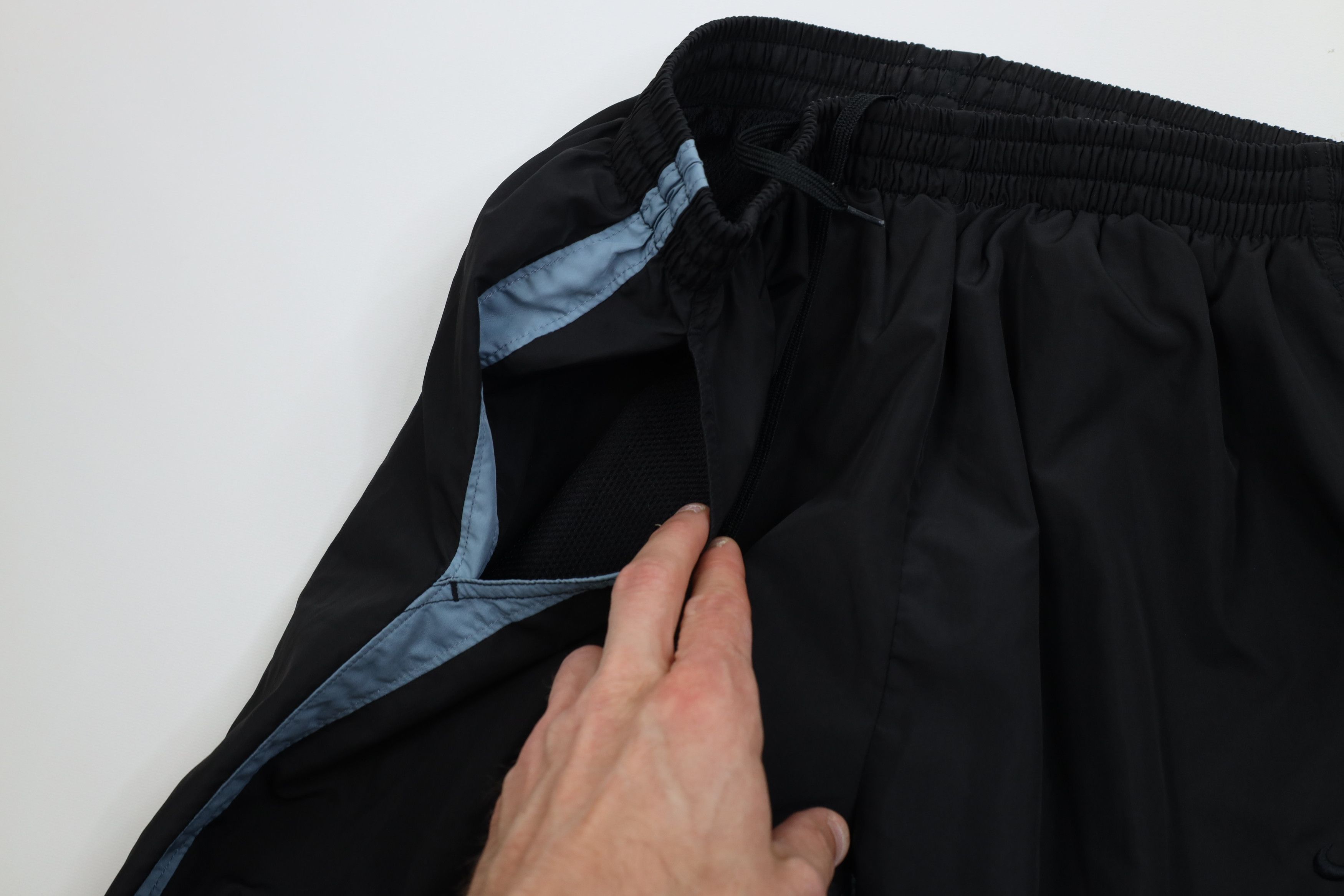 Nike Vintage Nike Challenge Court Swoosh Lined Tennis Joggers Size US 36 / EU 52 - 7 Thumbnail