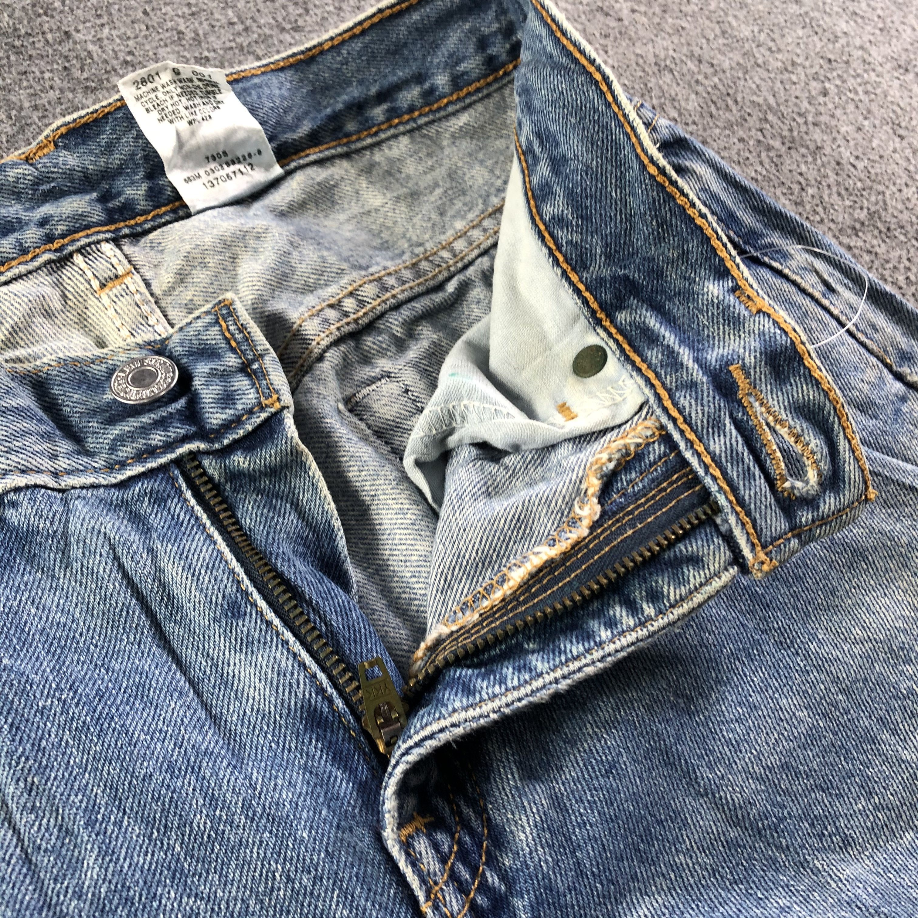 Levi's 90s Vintage Levis 505 Jeans-J3221 Size US 28 / EU 44 - 8 Thumbnail