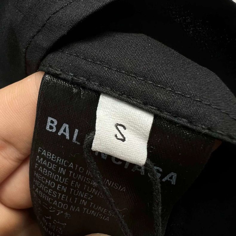Balenciaga Balenciaga Bitcoin double B string Logo black long sleeve Size US L / EU 52-54 / 3 - 5 Thumbnail