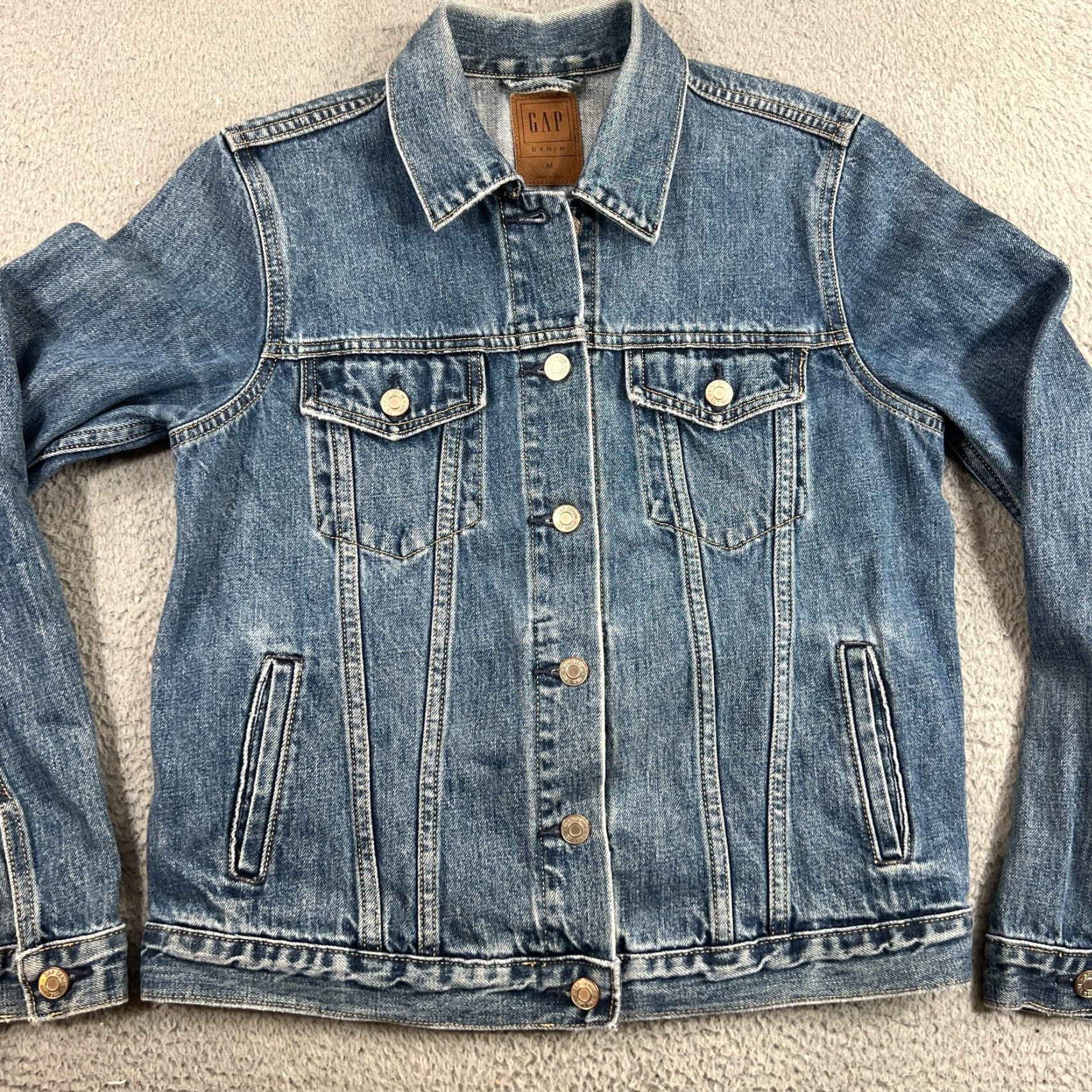 Gap GAP Denim Trucker Jacket Classic Blue Jean Medium Wash Women Size 32" / US 10 / IT 46 - 2 Thumbnail