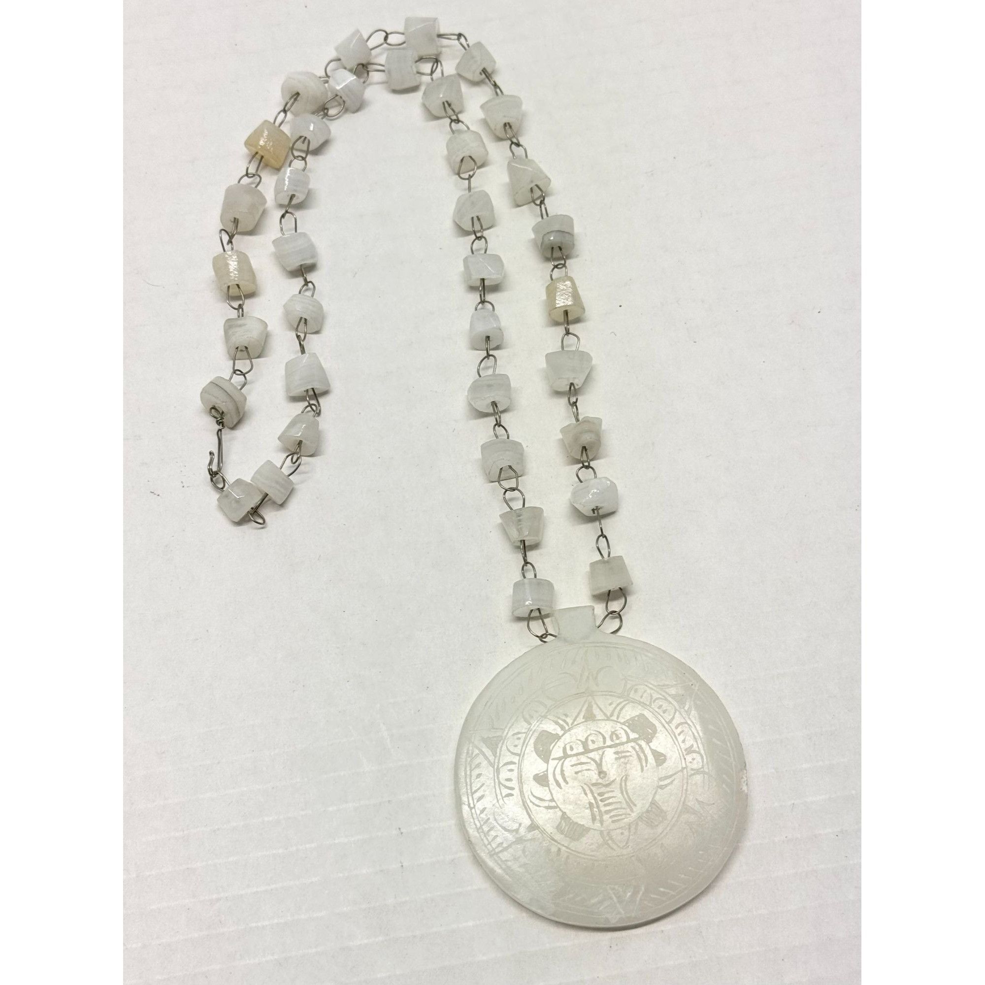 Vintage Vintage Beaded Quartz Stone Sun Pendant Necklace Size ONE SIZE - 2 Thumbnail