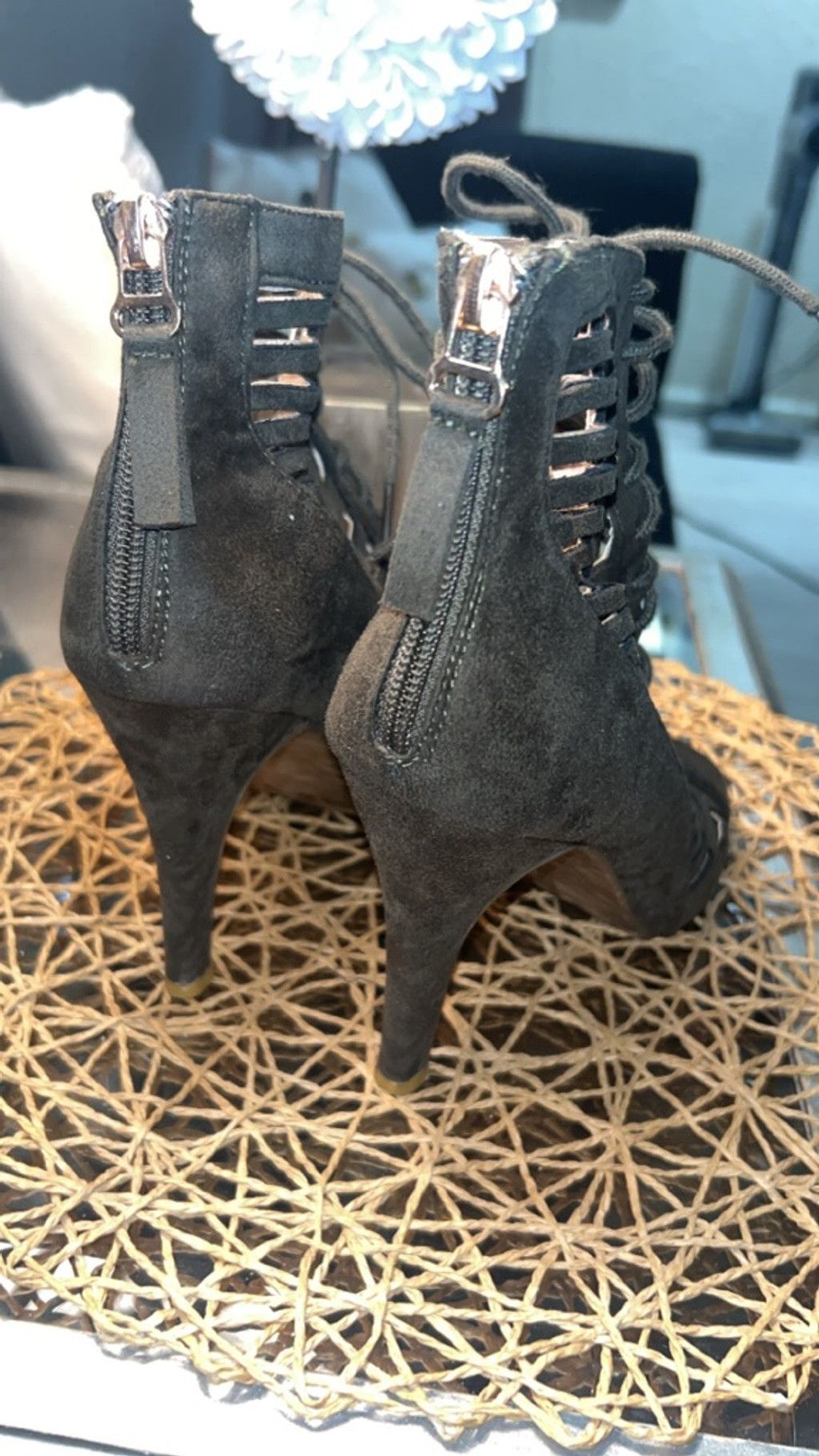 rue21 Women's rue21 etc Black Cutout Lace-Up Heels Size 7.5 Size US 7.5 / IT 37.5 - 3 Thumbnail
