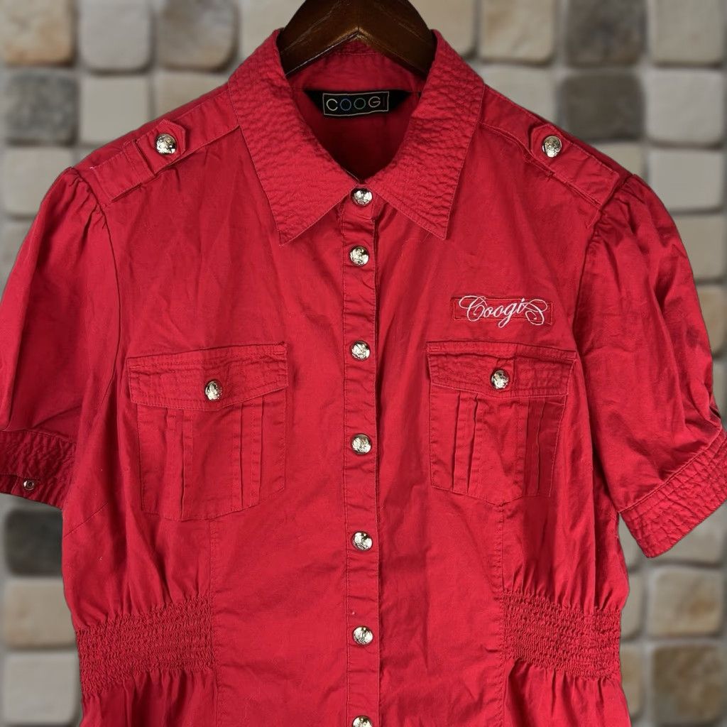 Coogi VINTAGE COOGI Womens 2X Shirt Rhinestone Logo Belted Red Snap Front 90s Hip Hop Clubwear Pockets Slim Unlined Short Sleeve Toyoesque Size XXL / US 16-18 / IT 52-54 - 1 Thumbnail
