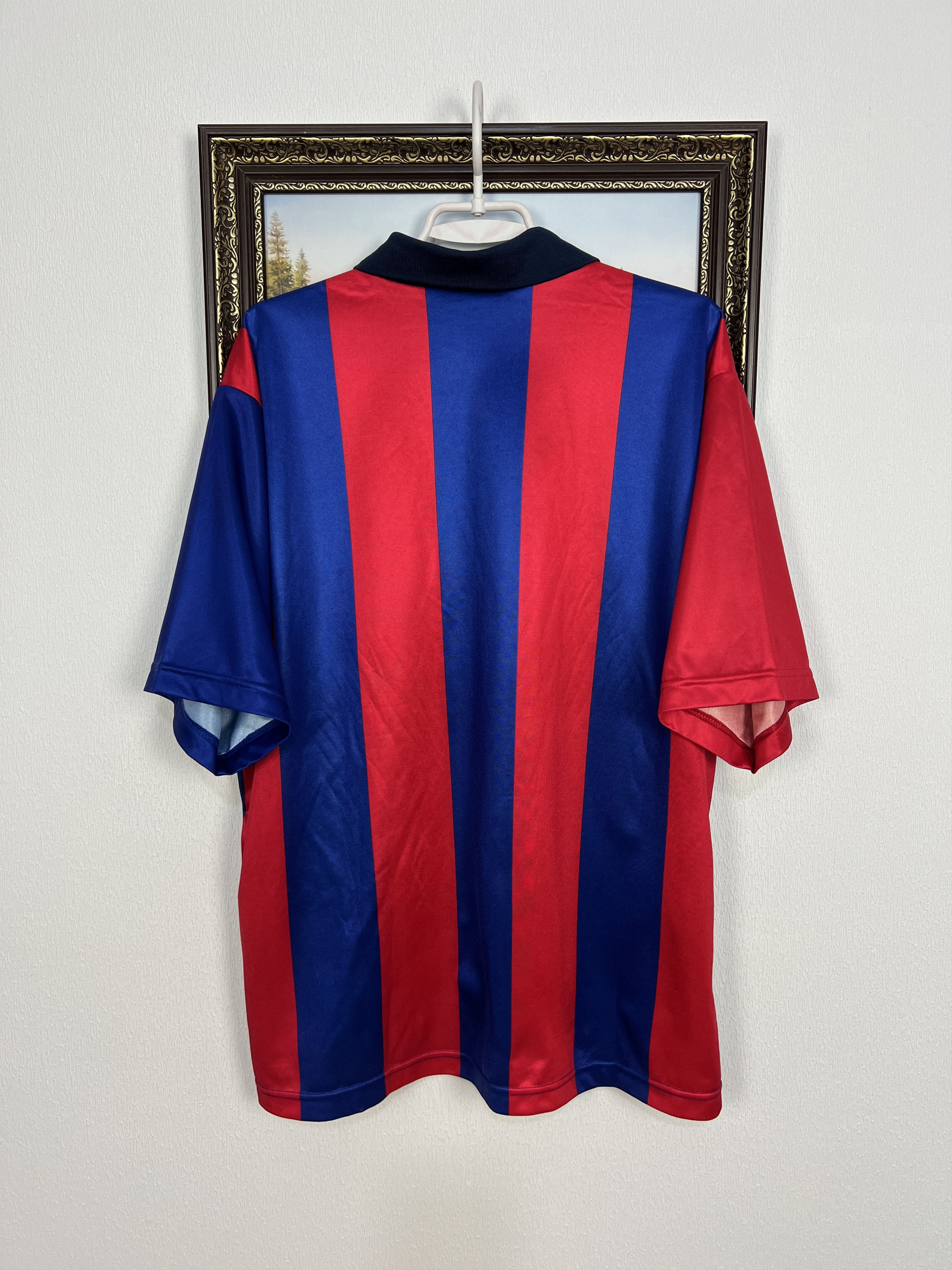 Nike Barcelona Home football shirt 2000 Soccer Nike Jersey Size US L / EU 52-54 / 3 - 10 Thumbnail