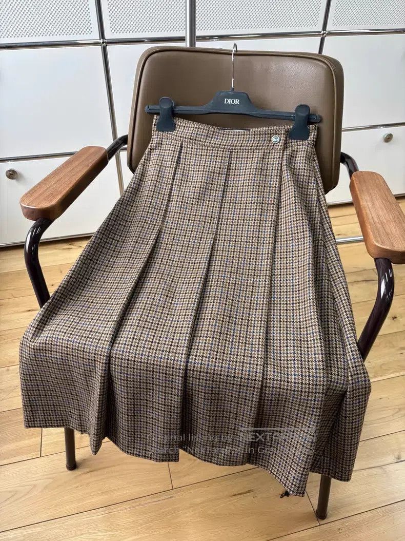 Gucci Gucci Half-circular brown checkered tweed skirt Size 25" / US 0 / IT 36 - 7 Thumbnail
