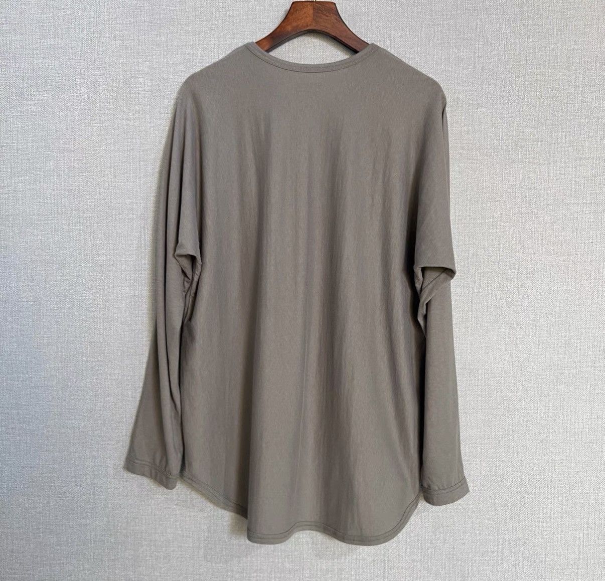 Issey Miyake Issey Miyake Homme Plissé Light Brown Drop-Shoulder Shirt Size US L / EU 52-54 / 3 - 2 Thumbnail