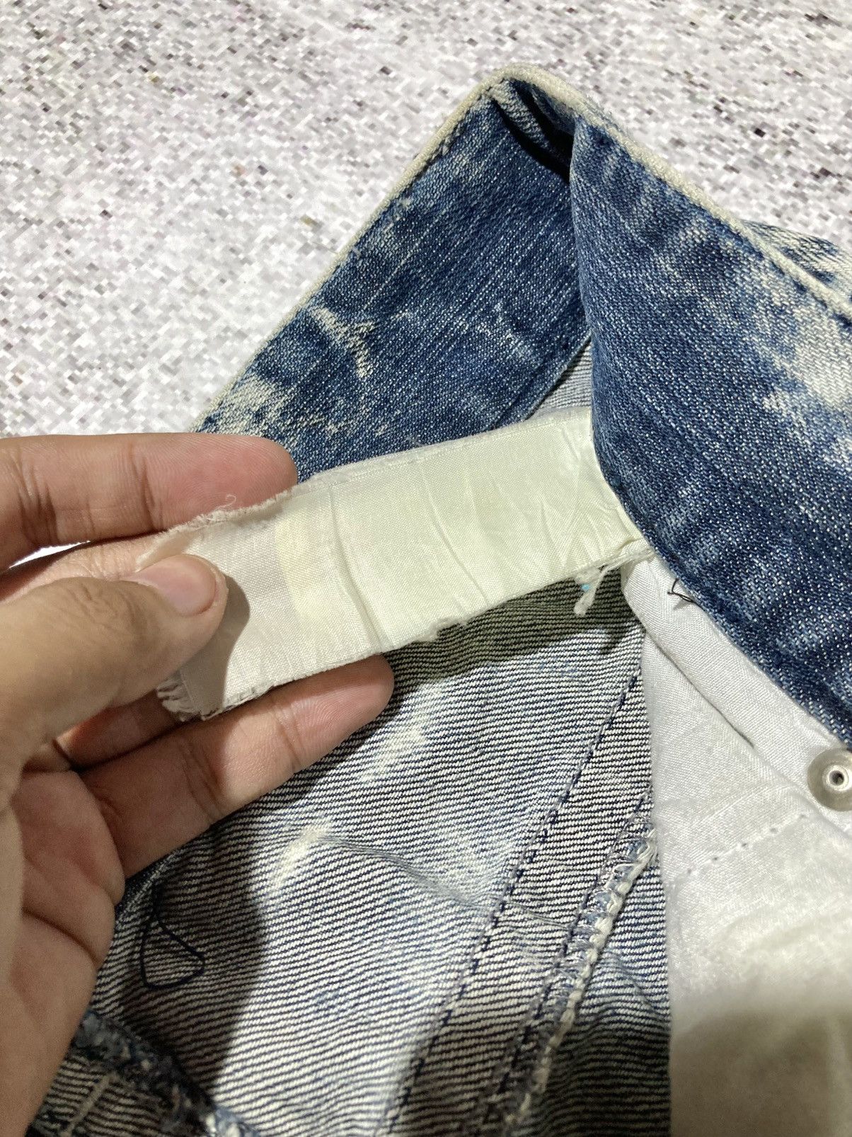 Japanese Brand 2000s Ugiz Distressed Ripped Acid Wash Denim Tornado Style Size US 29 - 18 Thumbnail