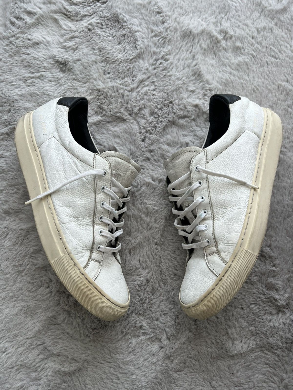 Common Projects Common Projects Low Top Sneaker Distressed Size US 9 / EU 42 - 2 Thumbnail
