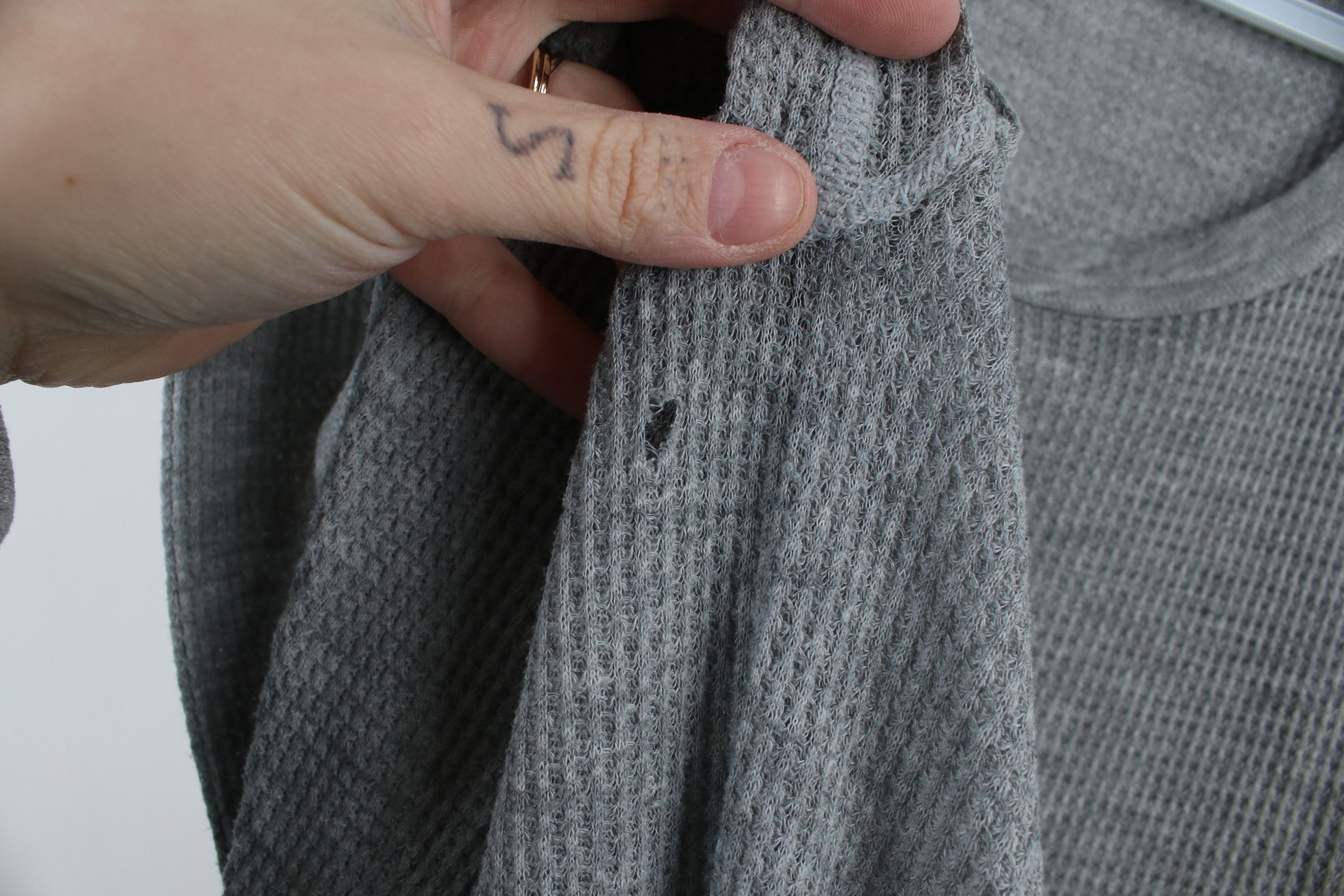 Vintage Vintage 70s Streetwear Thermal Waffle Knit T-Shirt Gray USA Size US XL / EU 56 / 4 - 5 Thumbnail