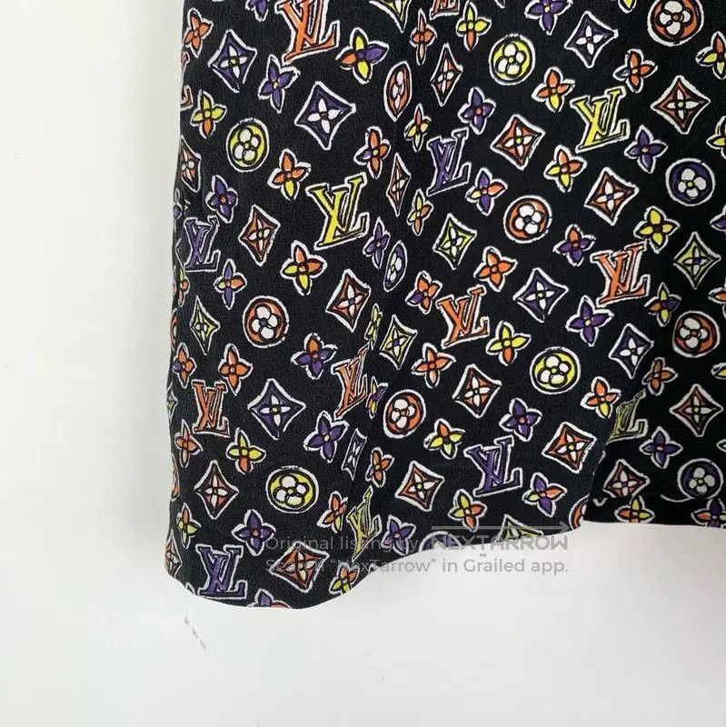 Louis Vuitton Louis Vuitton Colorful Silk Women's Shorts . Size 28" / US 6 / IT 42 - 4 Thumbnail