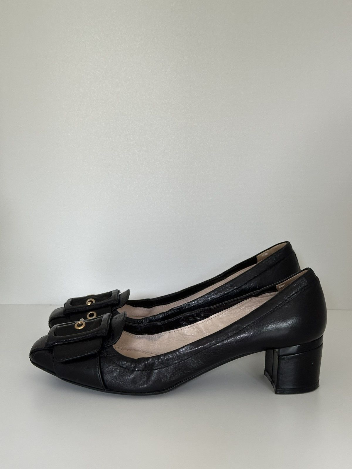 Prada Prada leather pumps heels Size US 7.5 / IT 37.5 - 1 Thumbnail