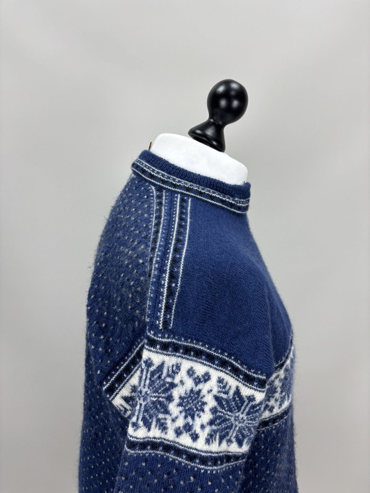 Dale Of Norway Mens sweater Dale of Norway Size M/L Color Blue Size US M / EU 48-50 / 2 - 7 Thumbnail