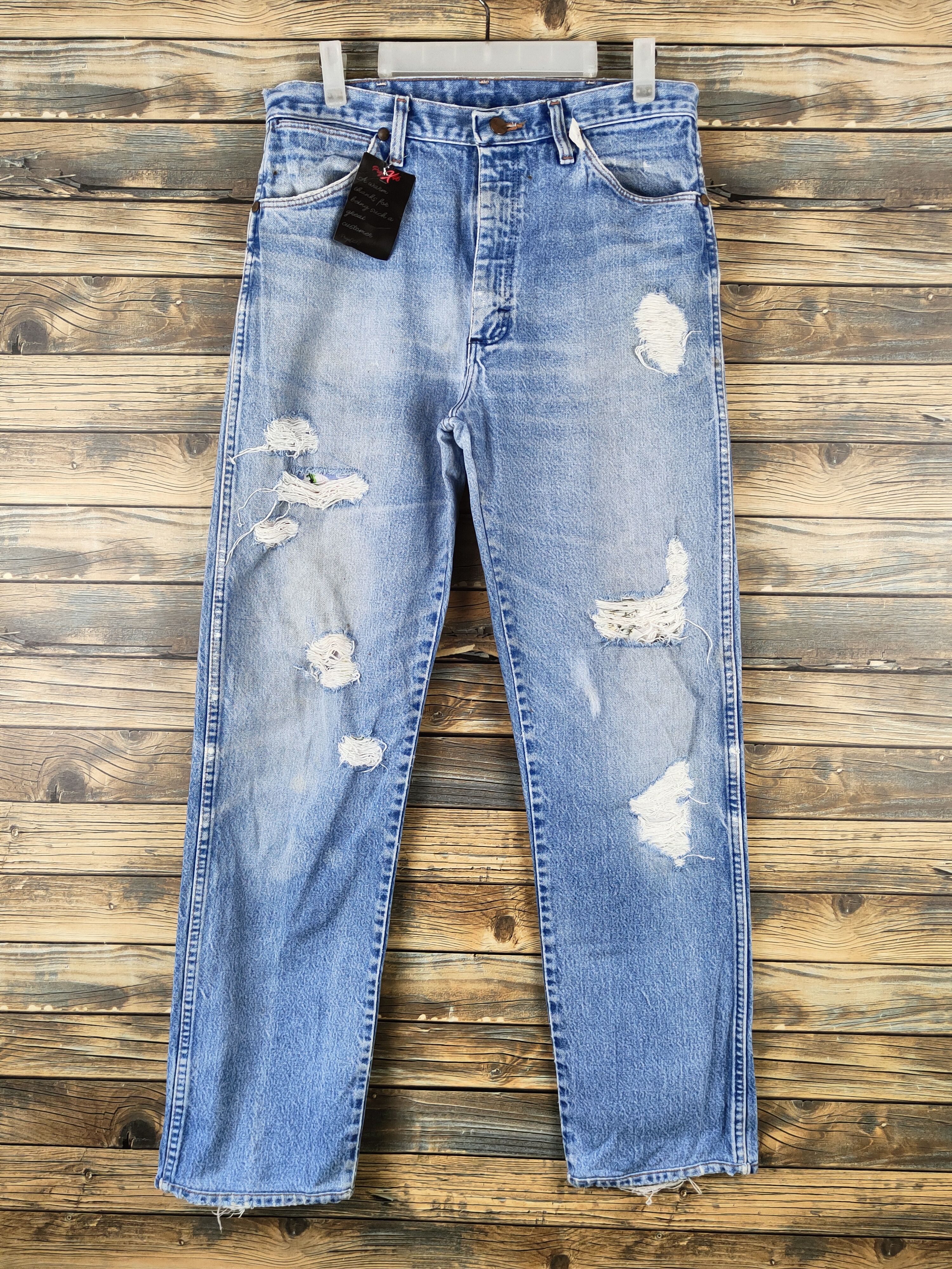 Wrangler DL Wrangler Blue Distressed Ripped denim Jeans #46-102 Size US 32 / EU 48 - 1 Thumbnail