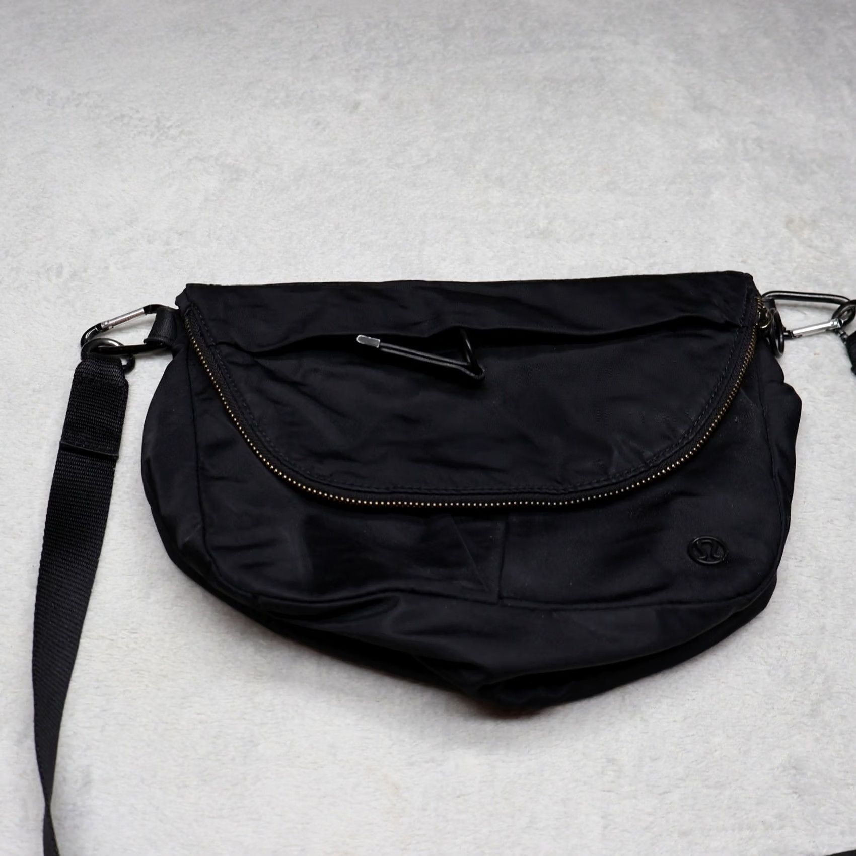 lululemon sling crossbody bag black All Night Festival Micro Belt 2L Lululemon sling crossbody bag -
