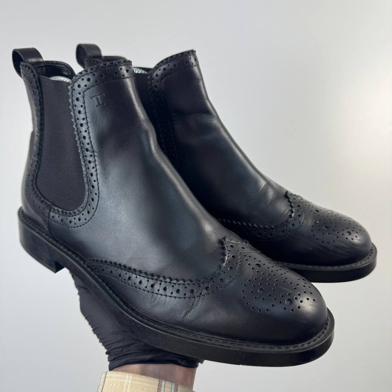 Tod's Tod’s Wingtip Chelsea Boots Black Leather Womens Size EU 36 Size US 6 / IT 36 - 1 Thumbnail