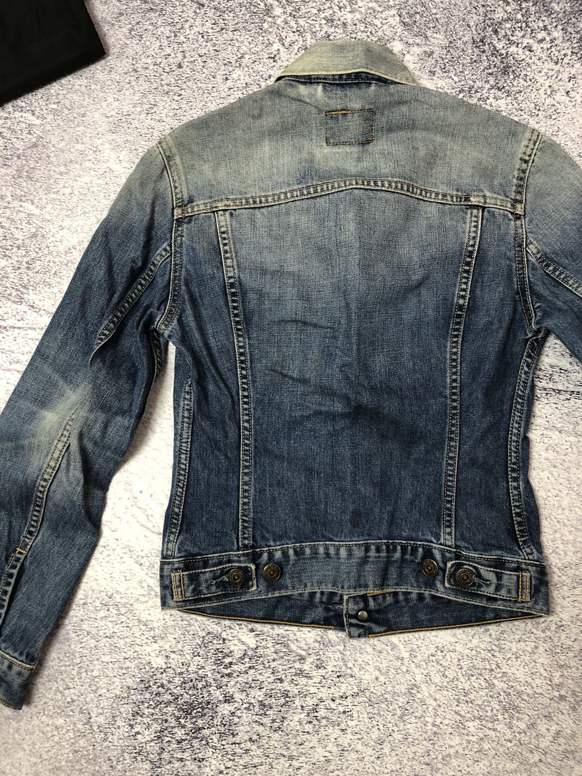 Levi's Women’s jeans jacket Levi’s 501 vintage size S y2k casual Size S / US 4 / IT 40 - 7 Thumbnail