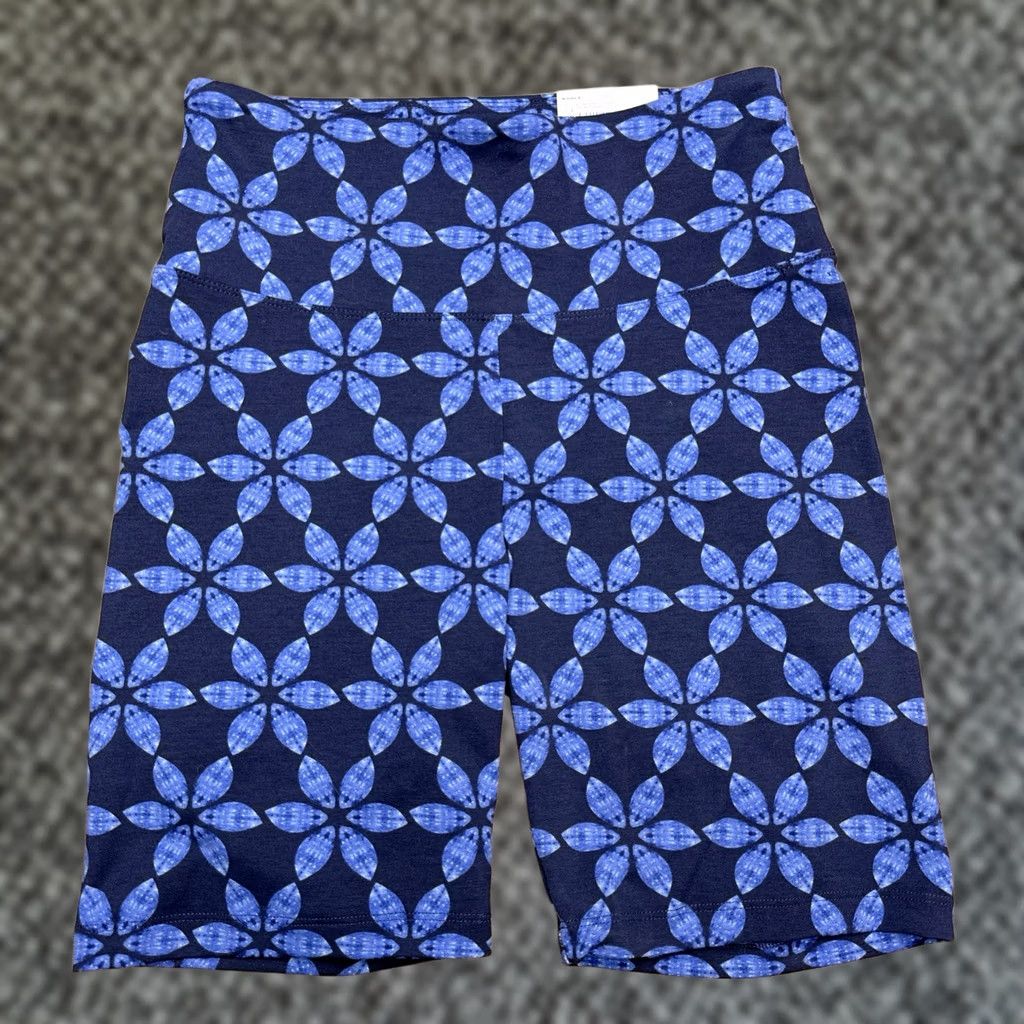 Vintage Sonoma Shorts Womens Small Blue Floral Pull On Knit Cotton Blend Logo Inseam 7.5in Slim Casual Summer Spring Fall Size 28" / US 6 / IT 42 - 1 Thumbnail