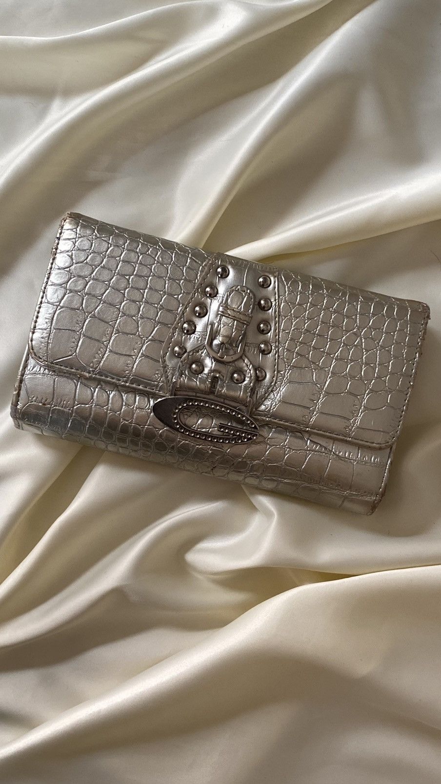 Vintage Vintage y2k silver wallet Size ONE SIZE - 1 Thumbnail