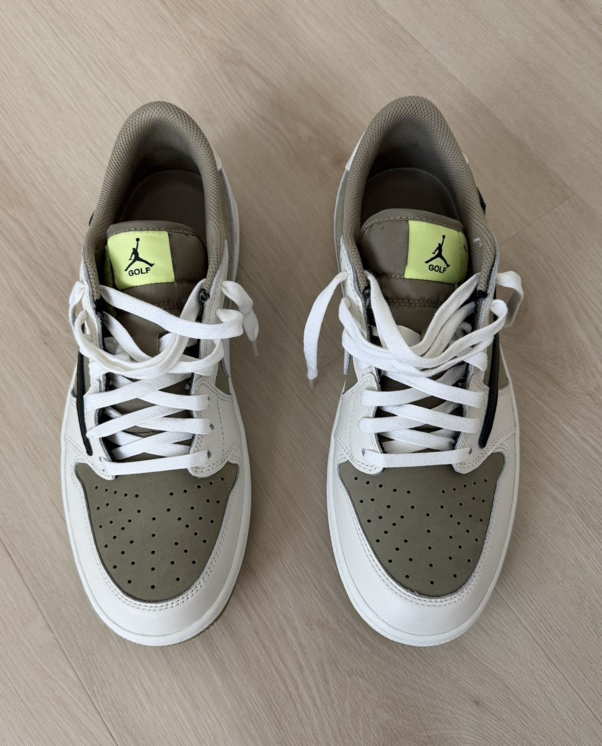 Jordan Brand × Travis Scott Travis Scott x Jordan 1 Retro Low Golf Neutral Olive Size US 10 / EU 43 - 9 Thumbnail