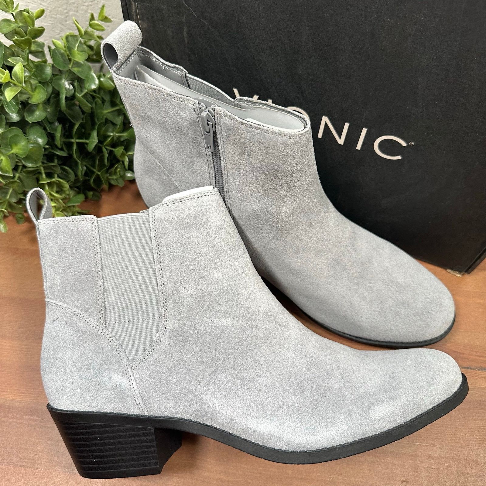 Vionic Vionic Roseland Water-Repellent Suede Ankle Boots Size 11 Size US 11 / IT 41 - 2 Thumbnail