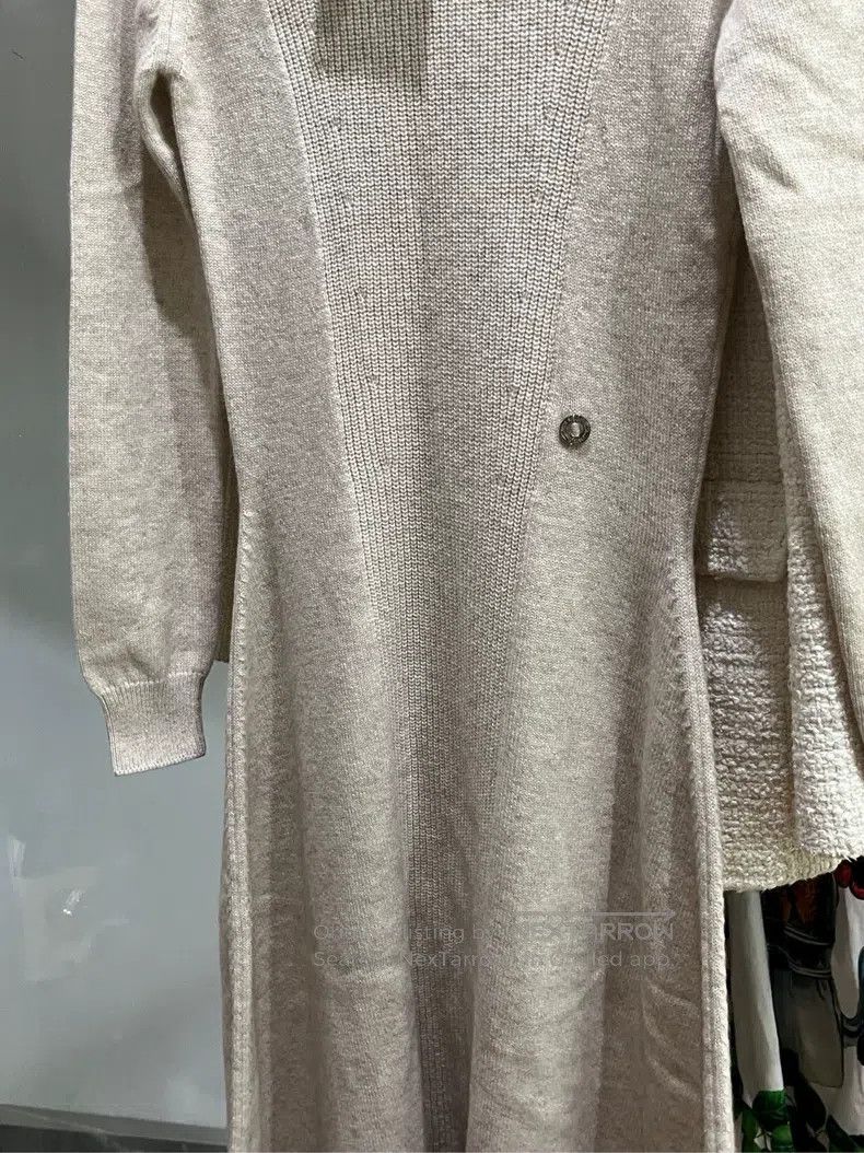 Hermes Hermes Women's solid color round neck knit mid-length long Size XXS / US 00 / IT 34 - 4 Thumbnail