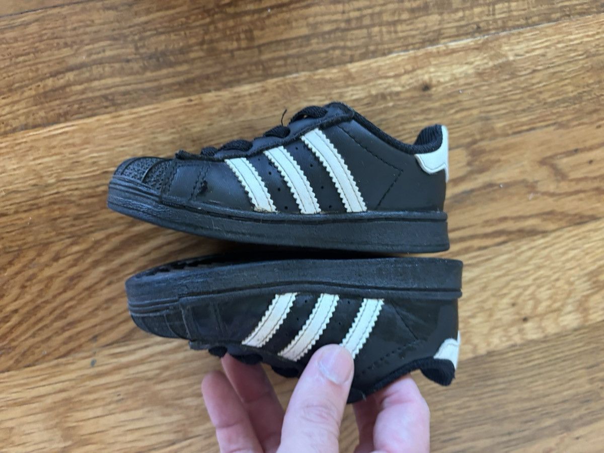 Adidas Toddler adidas superstar Size US 6 / EU 39 - 3 Thumbnail